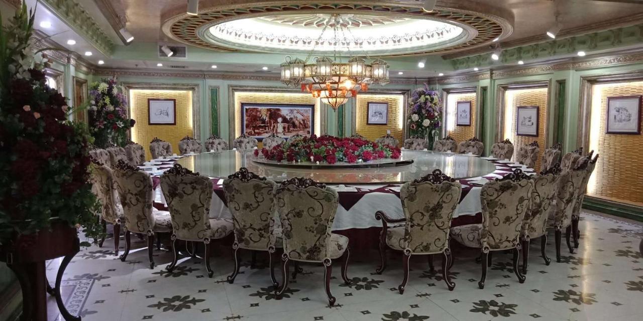 Nurlan Hotel Kashgar Eksteriør billede